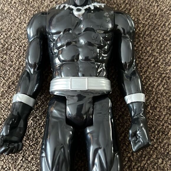 Black Panther Marvel Avengers 11.5” Black/Silver Figure Hasbro C-3632B 2017 - Picture 7 of 14